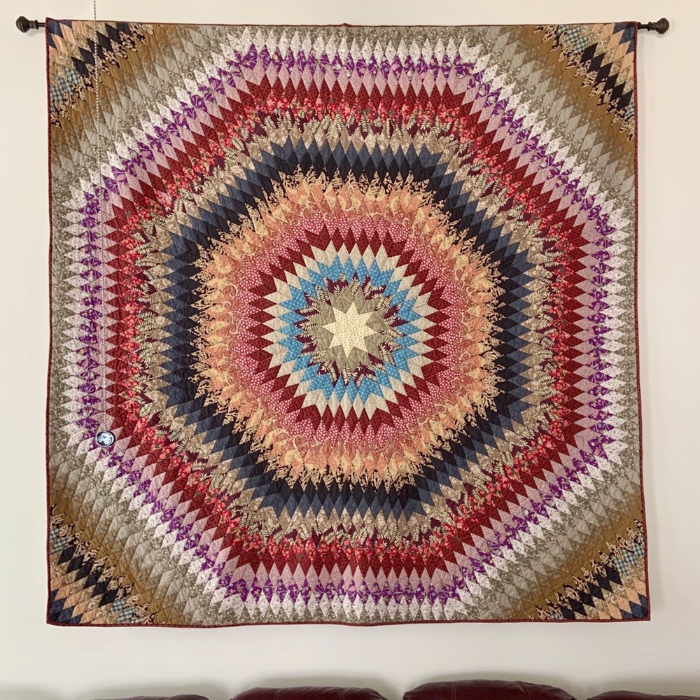 Gorgeous POTTERY BARN quilt / wall tapestry